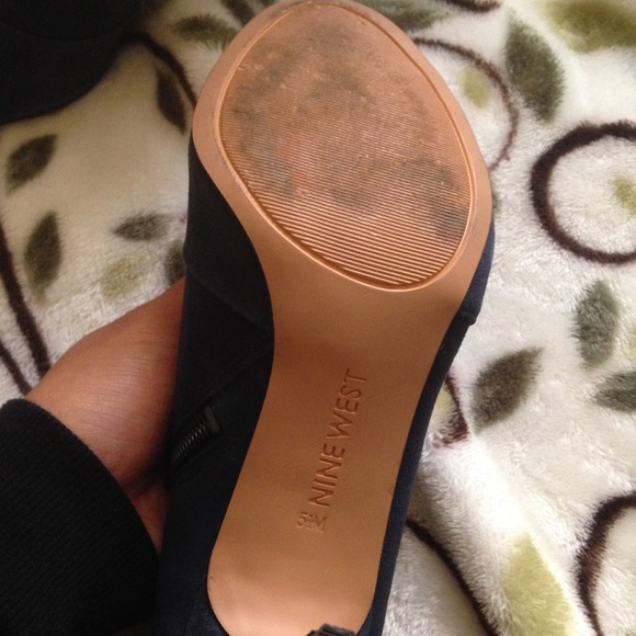 Navy Blue Velvet Heels - Picture 3 of 5